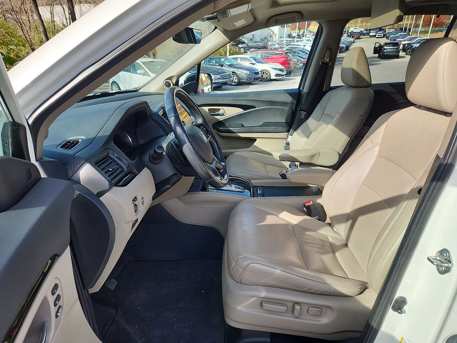 Used 2019 Honda Pilot Elite image 11