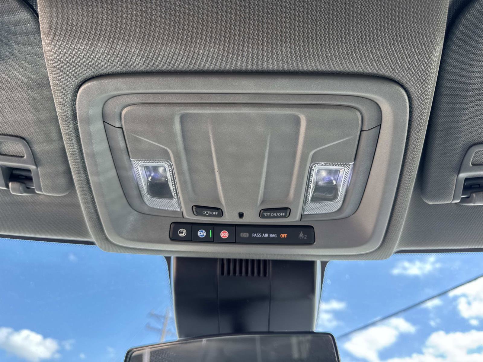 Used 2023 GMC Sierra 1500 Elevation image 26