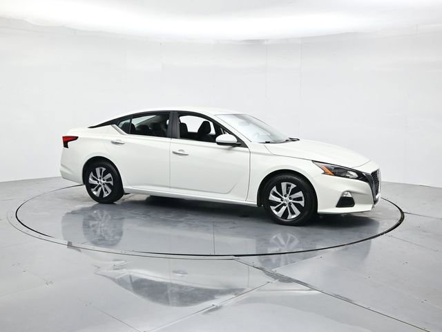 Used 2022 Nissan Altima 2.5 S image 3