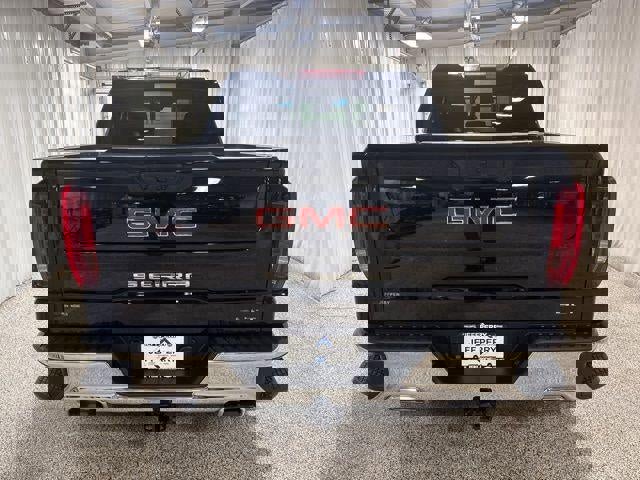 Used 2023 GMC Sierra 1500 SLT w/ SLT Premium Package image 4