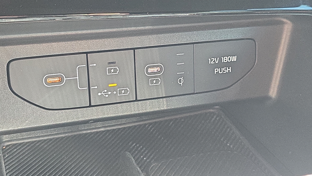 Used 2025 Kia K5 GT FWD image 29