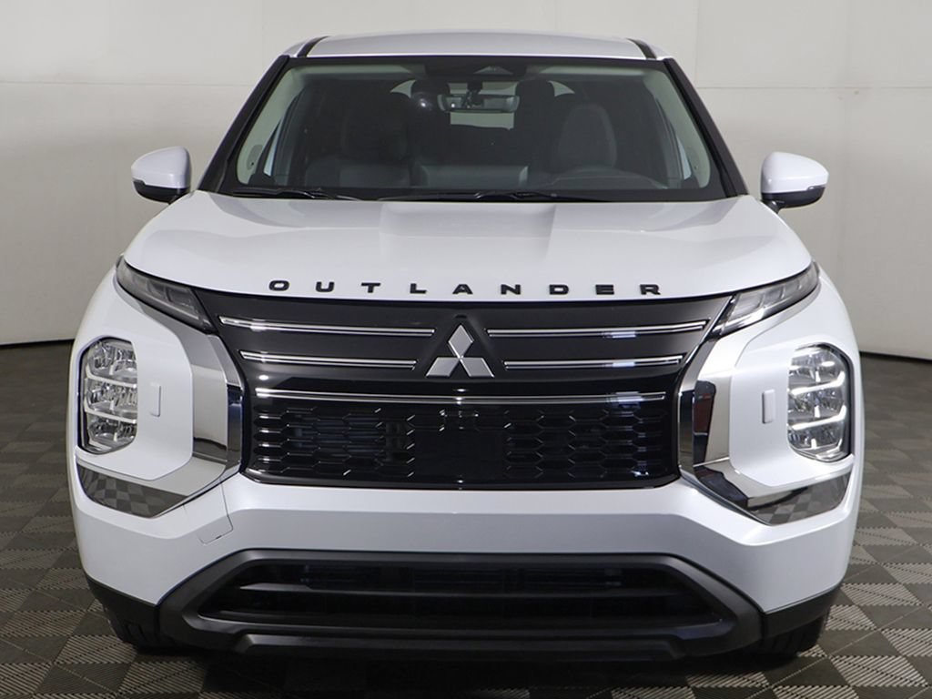 New 2026 Mitsubishi Outlander ES AWD/4WD image 12