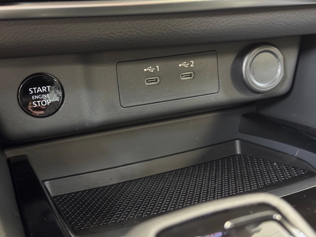 Certified 2026 Nissan Rogue SV AWD/4WD image 35