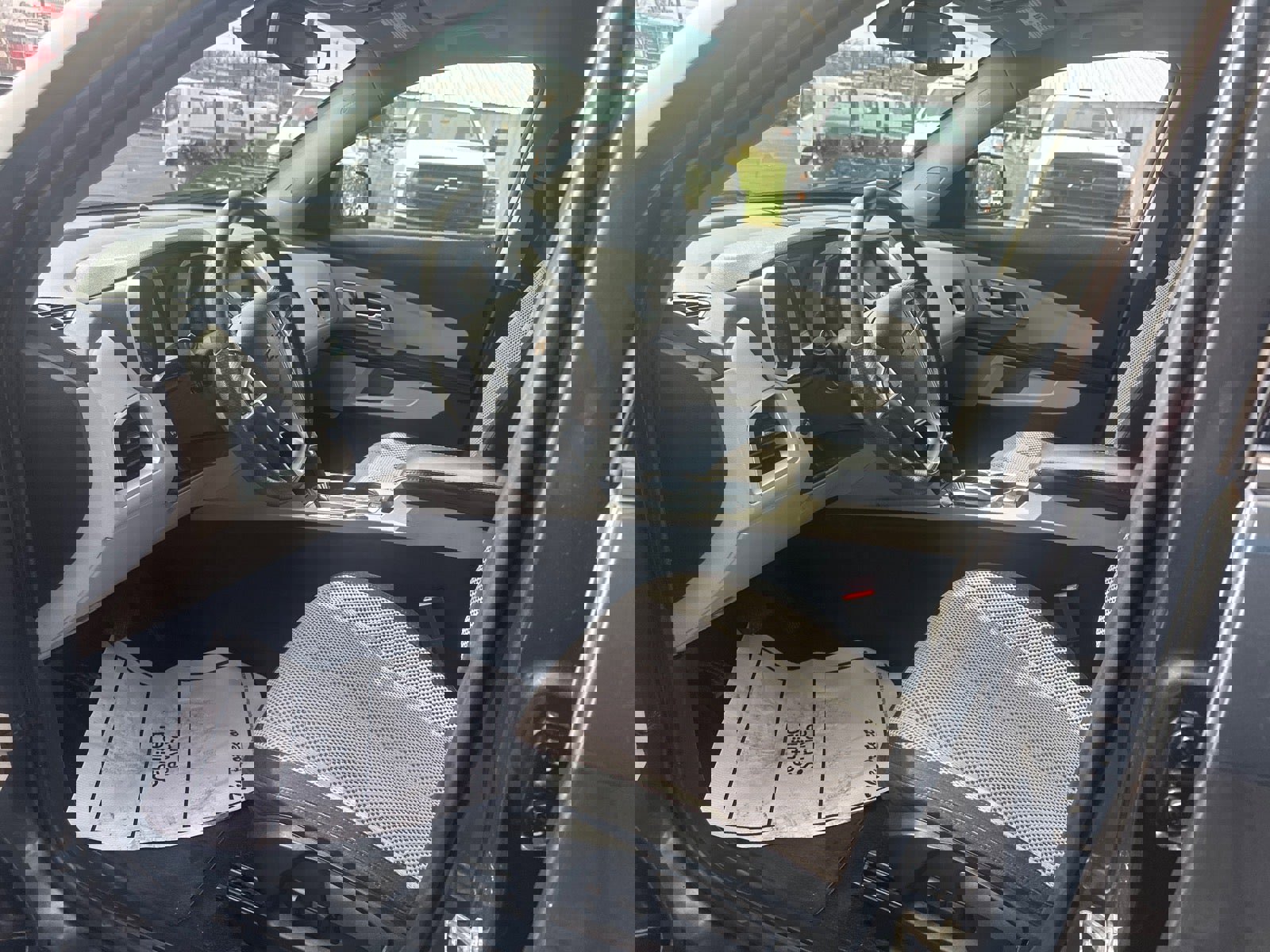 Used 2017 Chevrolet Equinox LT image 14