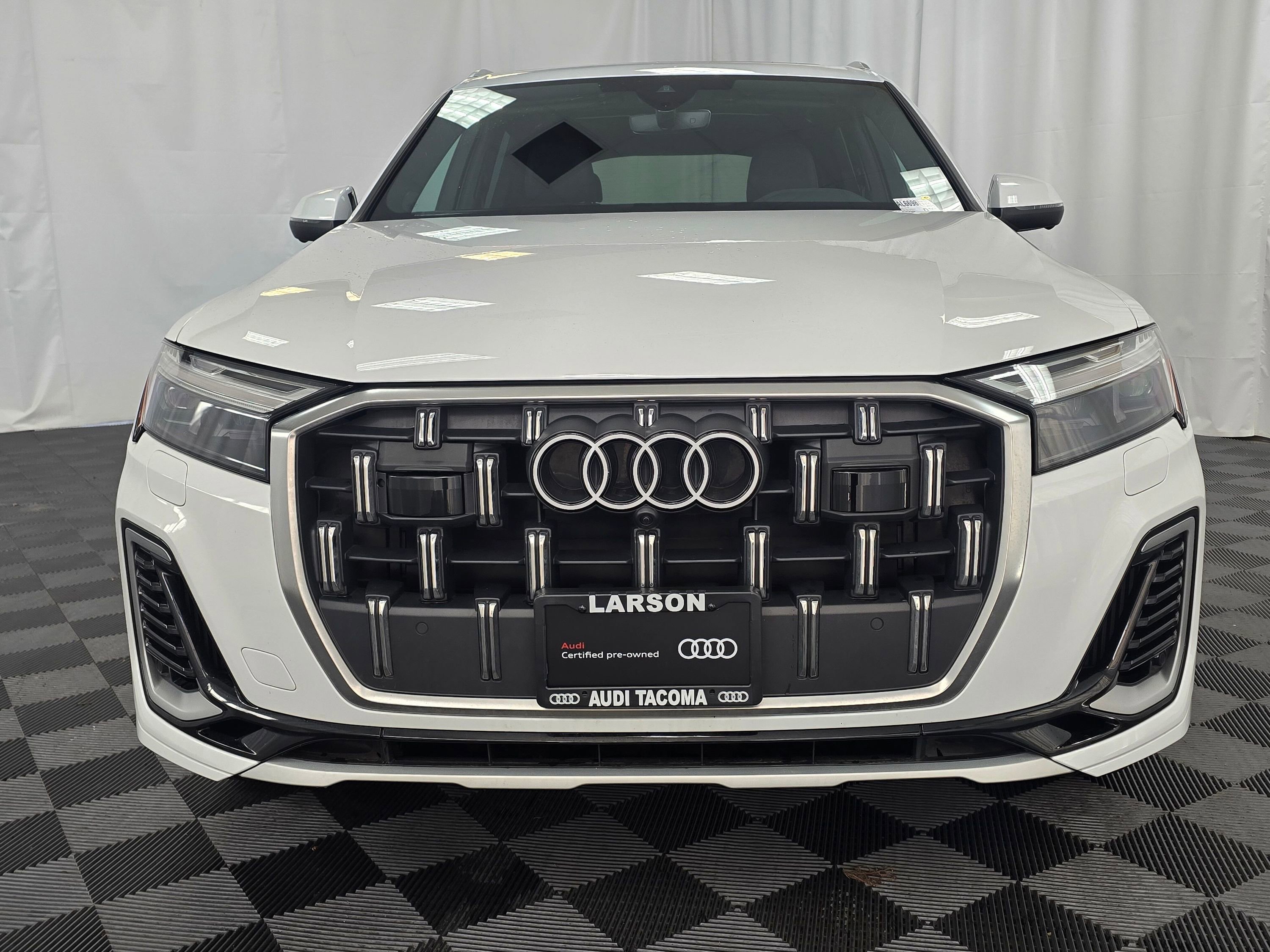 Certified 2025 Audi Q7 3.0T Premium Plus w/ Premium Plus Package image 9