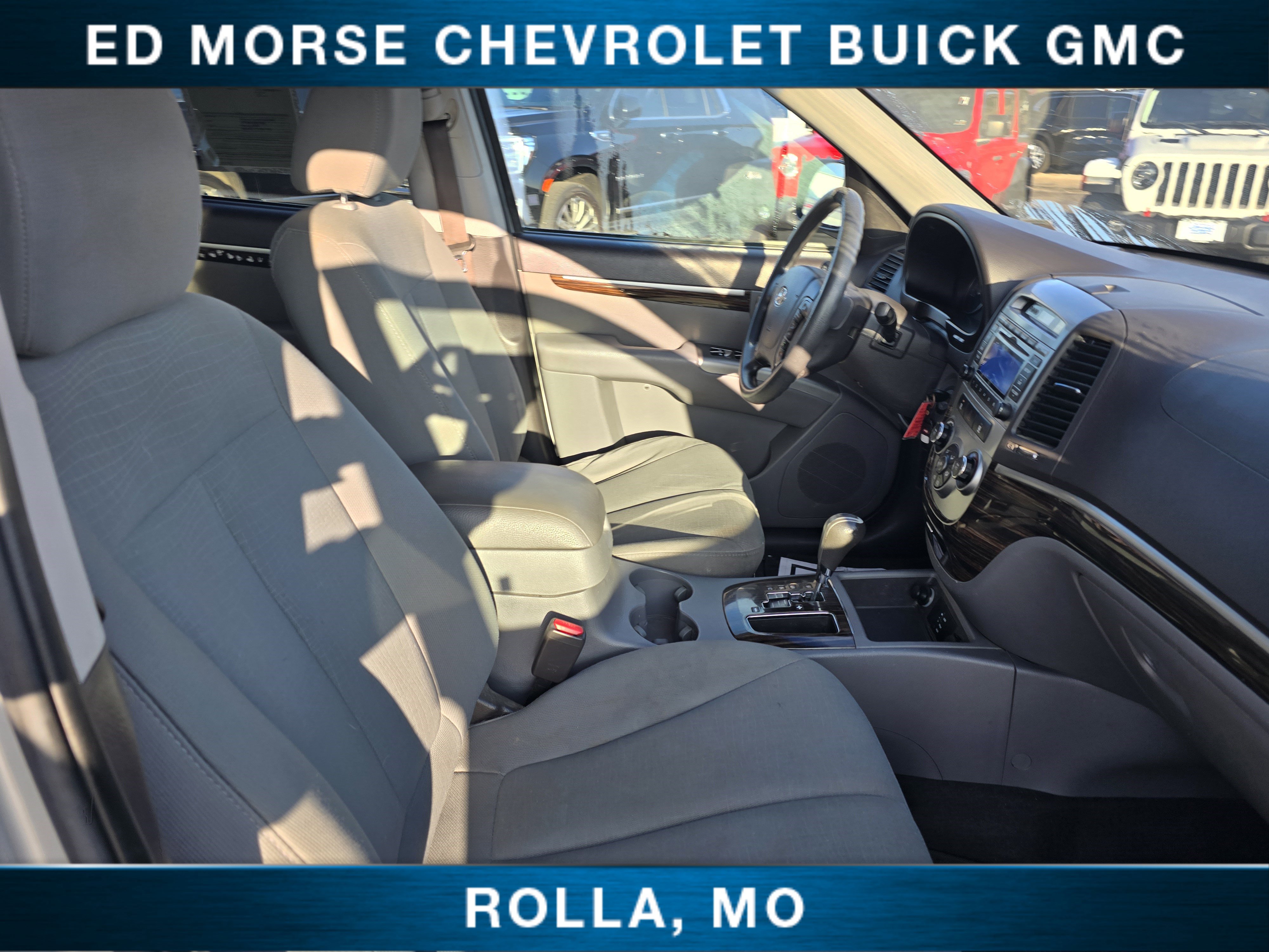 Used 2011 Hyundai Santa Fe GLS image 19