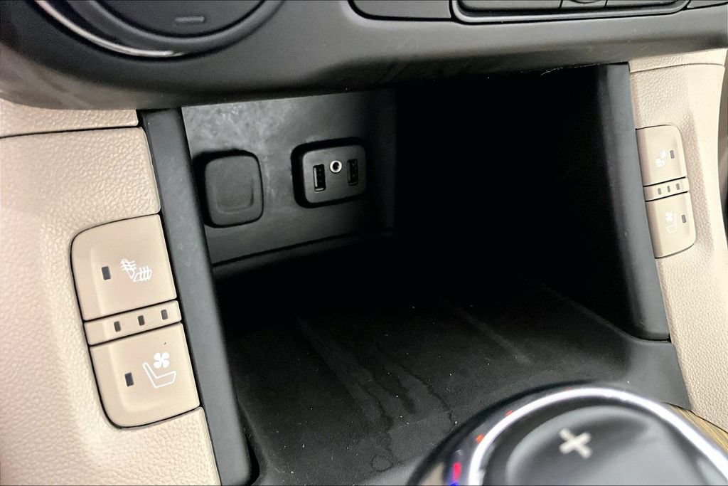 Used 2019 GMC Acadia Denali AWD/4WD image 30