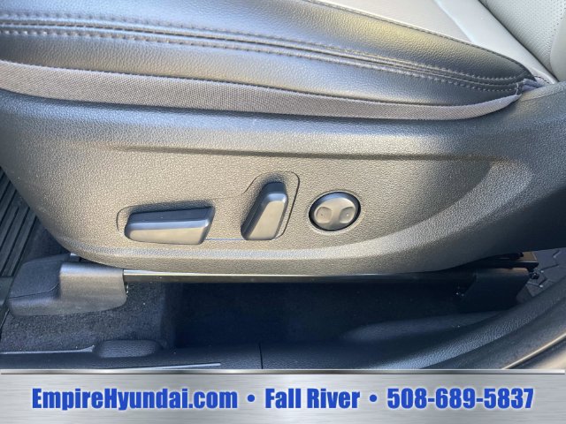 Used 2023 Hyundai Santa Fe SEL w/ Premium Package AWD/4WD image 20
