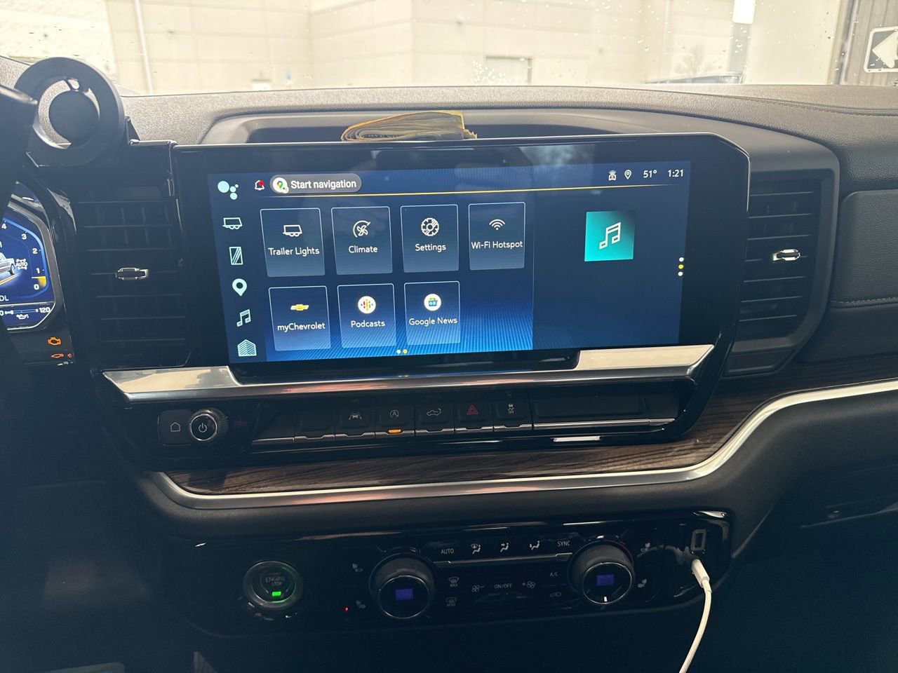 Used 2022 Chevrolet Silverado 1500 LT image 10