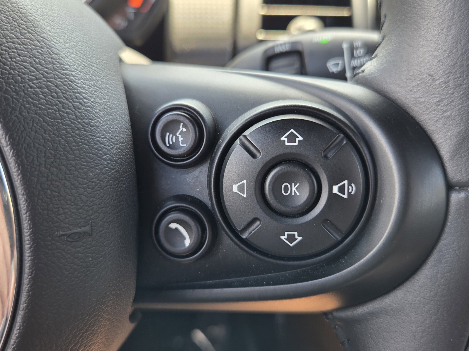 Used 2021 MINI Cooper Convertible image 28