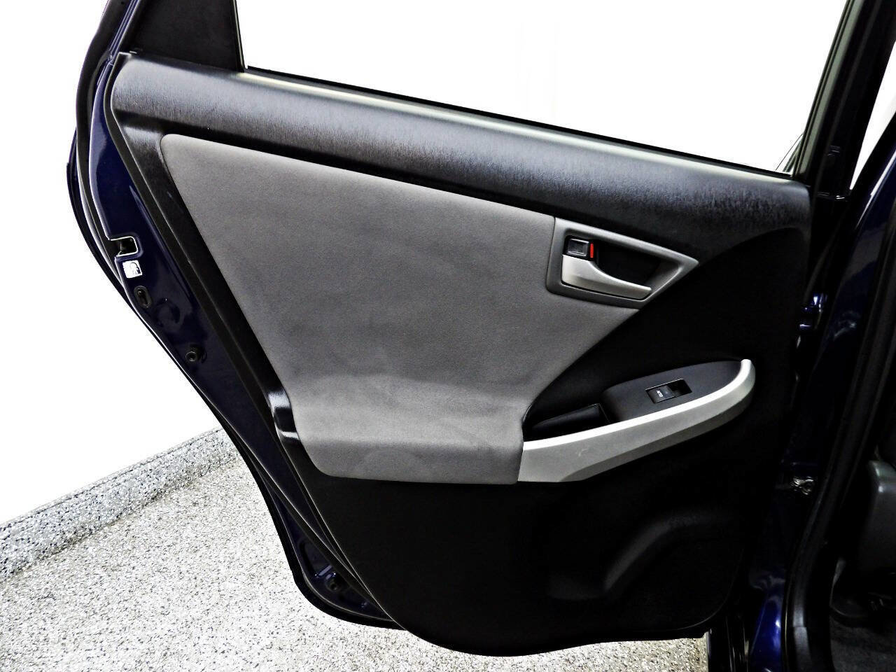 Used 2015 Toyota Prius Two image 13