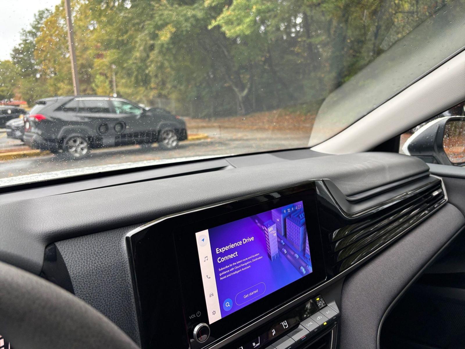 Used 2025 Toyota Camry LE image 35