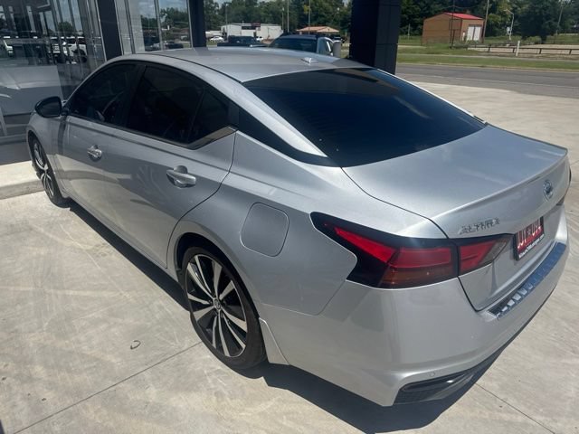 Used 2022 Nissan Altima 2.5 SR FWD image 3