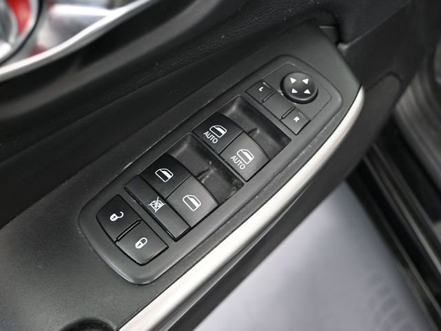 Used 2020 Jeep Cherokee High Altitude AWD/4WD image 23
