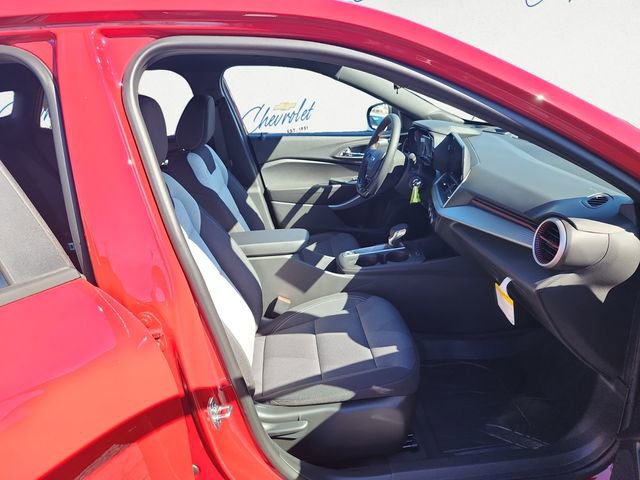 New 2026 Chevrolet Trax RS w/ Sunroof Package image 13