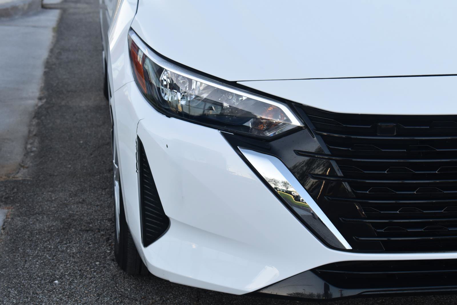 Used 2024 Nissan Sentra S image 14