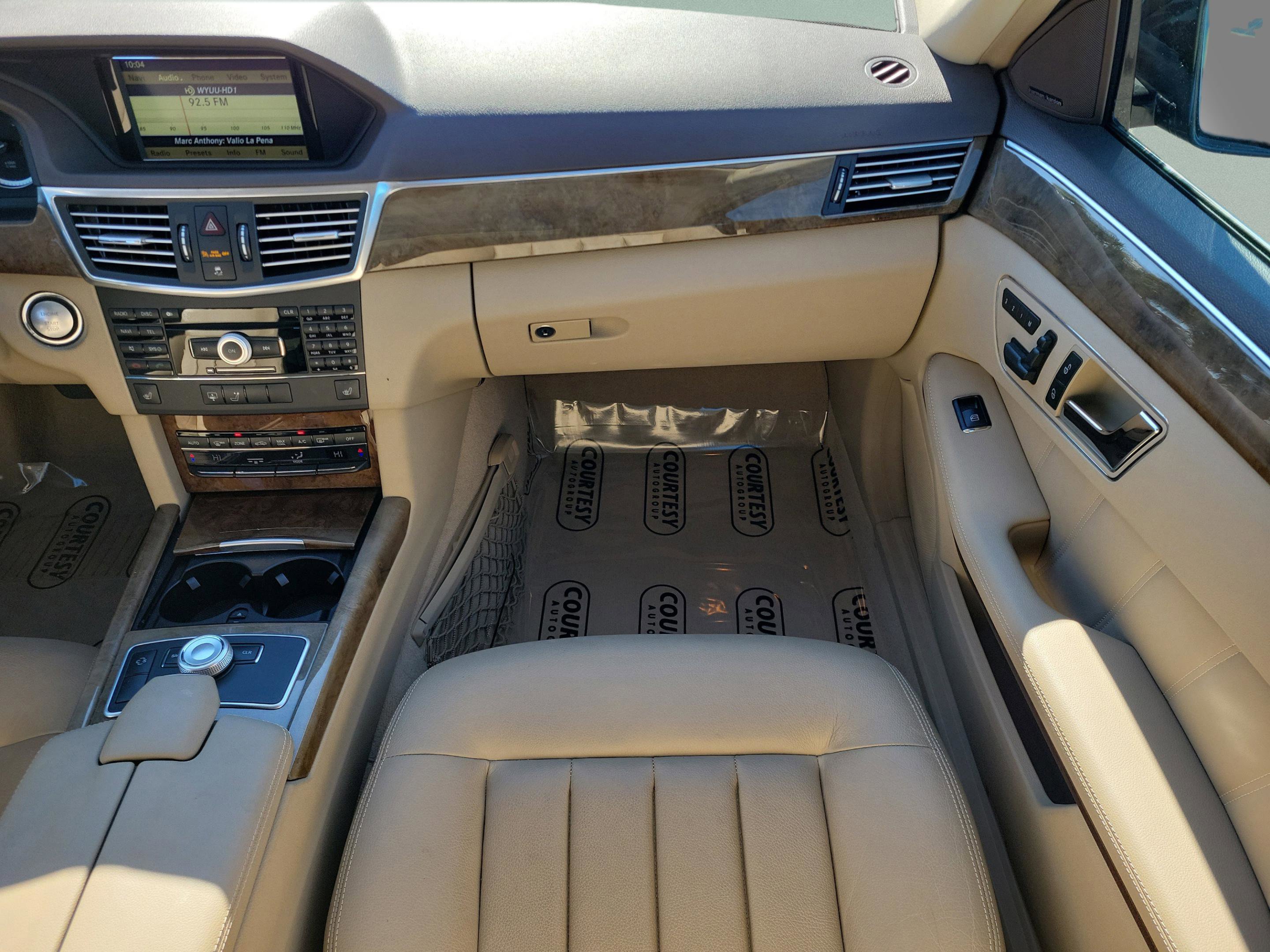 Used 2010 Mercedes-Benz E 350 4MATIC Sedan image 13