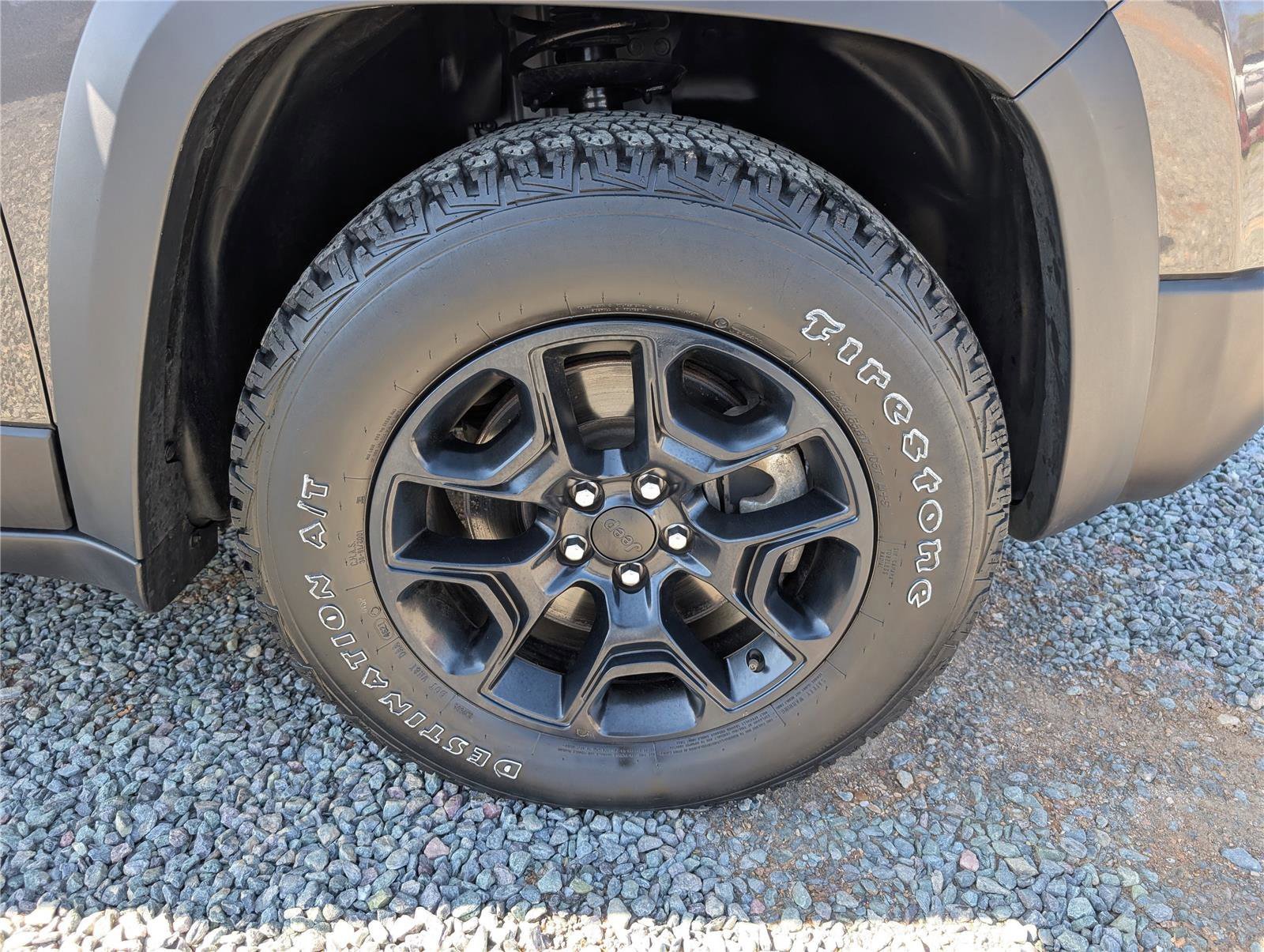 Used 2022 Jeep Cherokee Trailhawk w/ Sun, Sound & Nav Group image 9