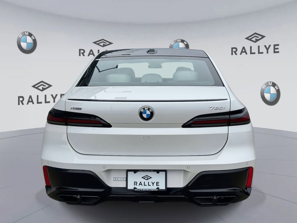 Certified 2025 BMW 760i xDrive w/ Premium Package AWD/4WD image 5