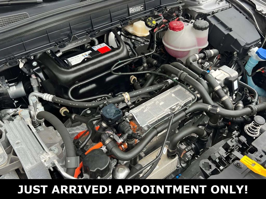 Used 2023 Mercedes-Benz EQB 350 4MATIC SUV image 33