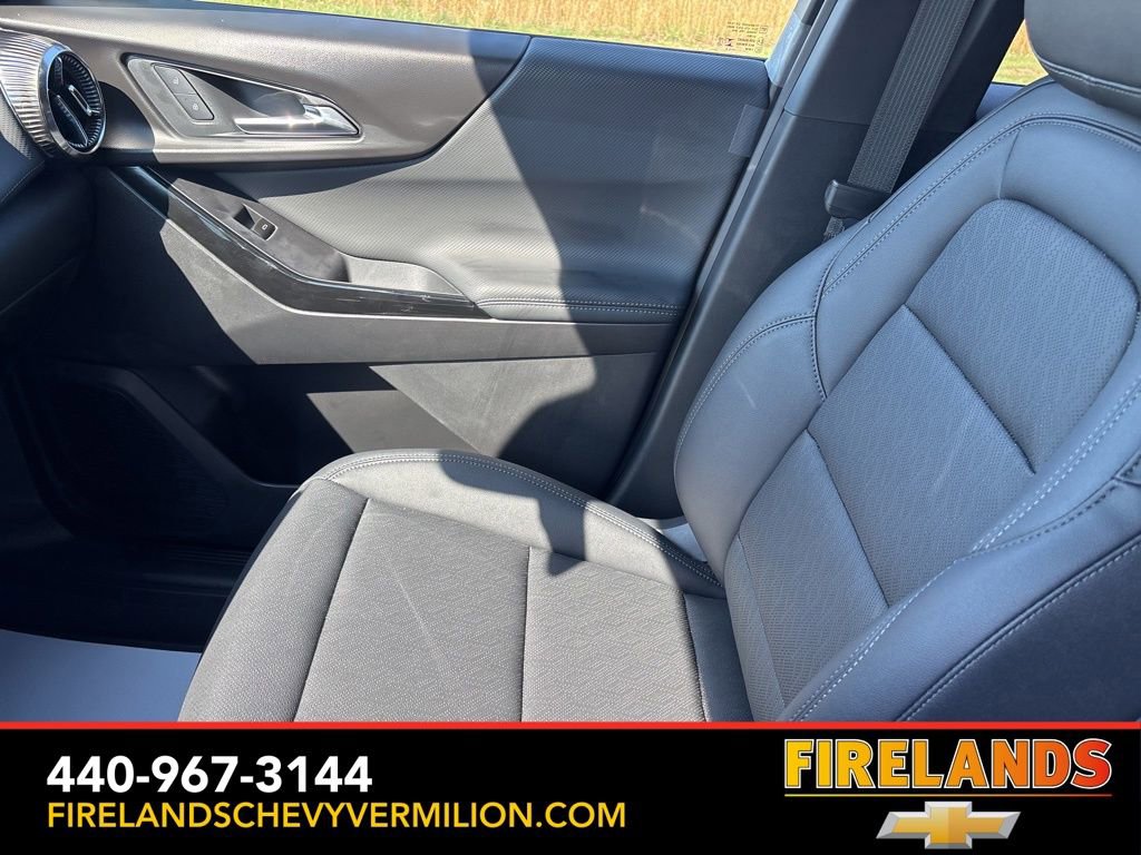 New 2026 Chevrolet Equinox LT w/ Convenience Package II FWD image 17