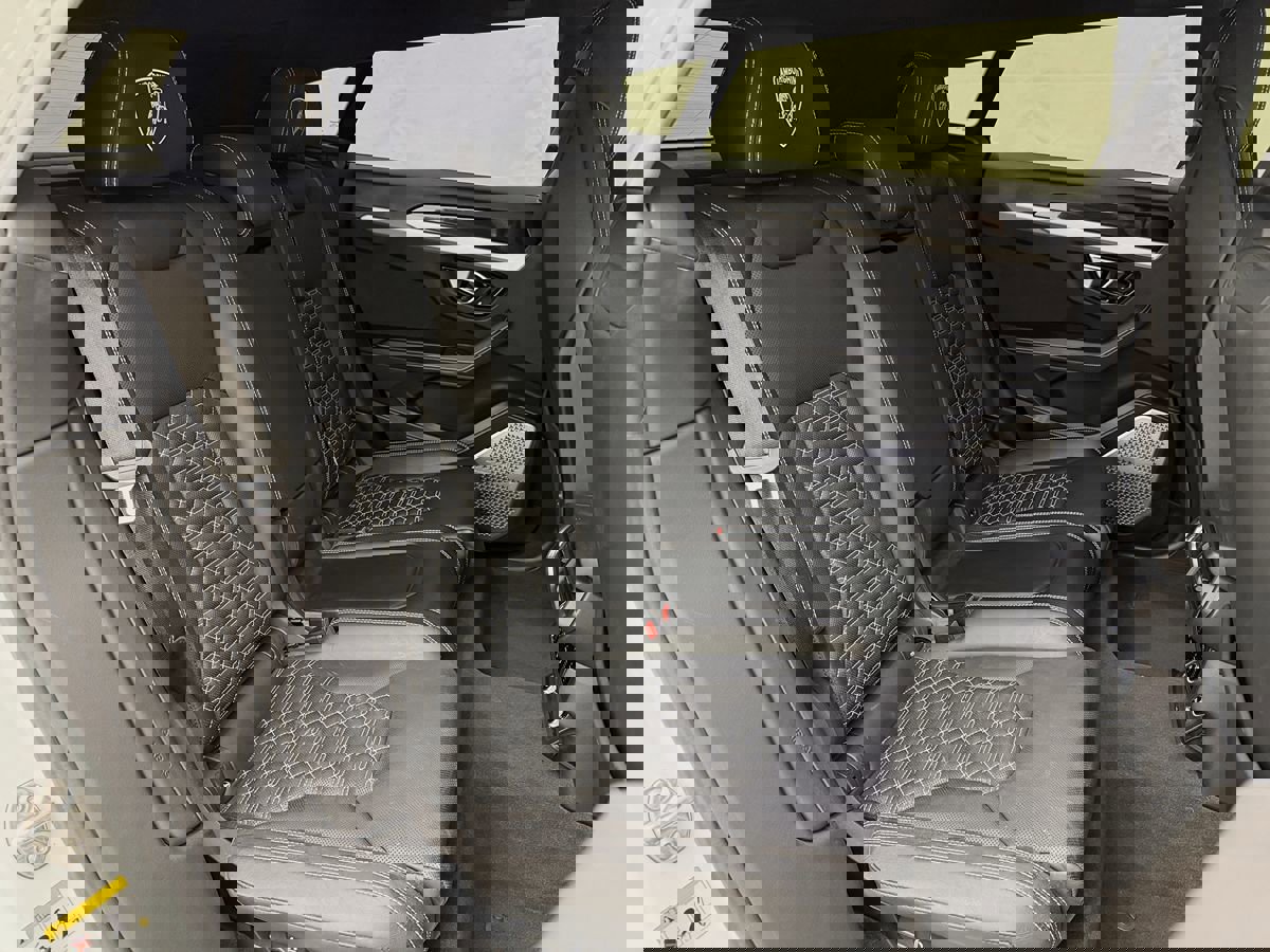 Used 2021 Lamborghini Urus image 56