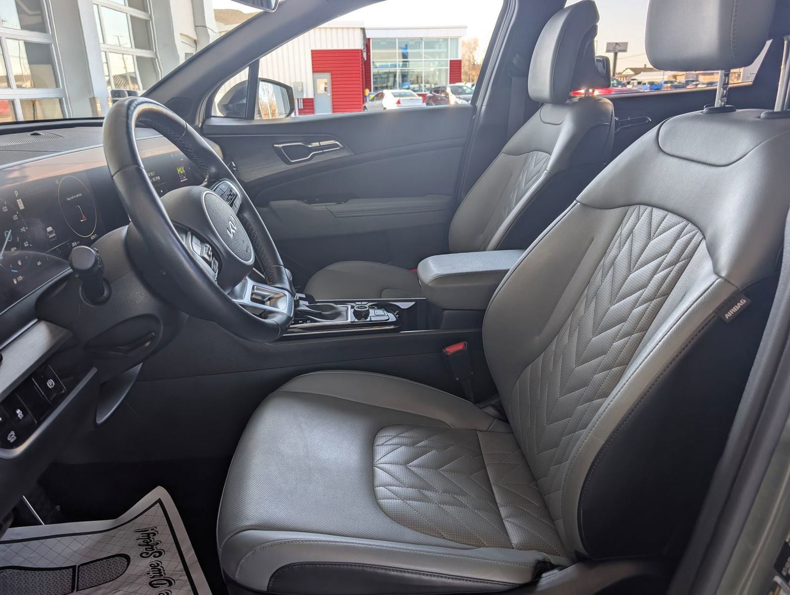 Used 2024 Kia Sportage X-Pro AWD/4WD image 11