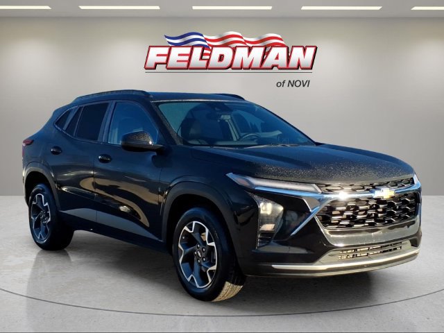 Used 2024 Chevrolet Trax LT w/ Driver Confidence Package FWD image 8