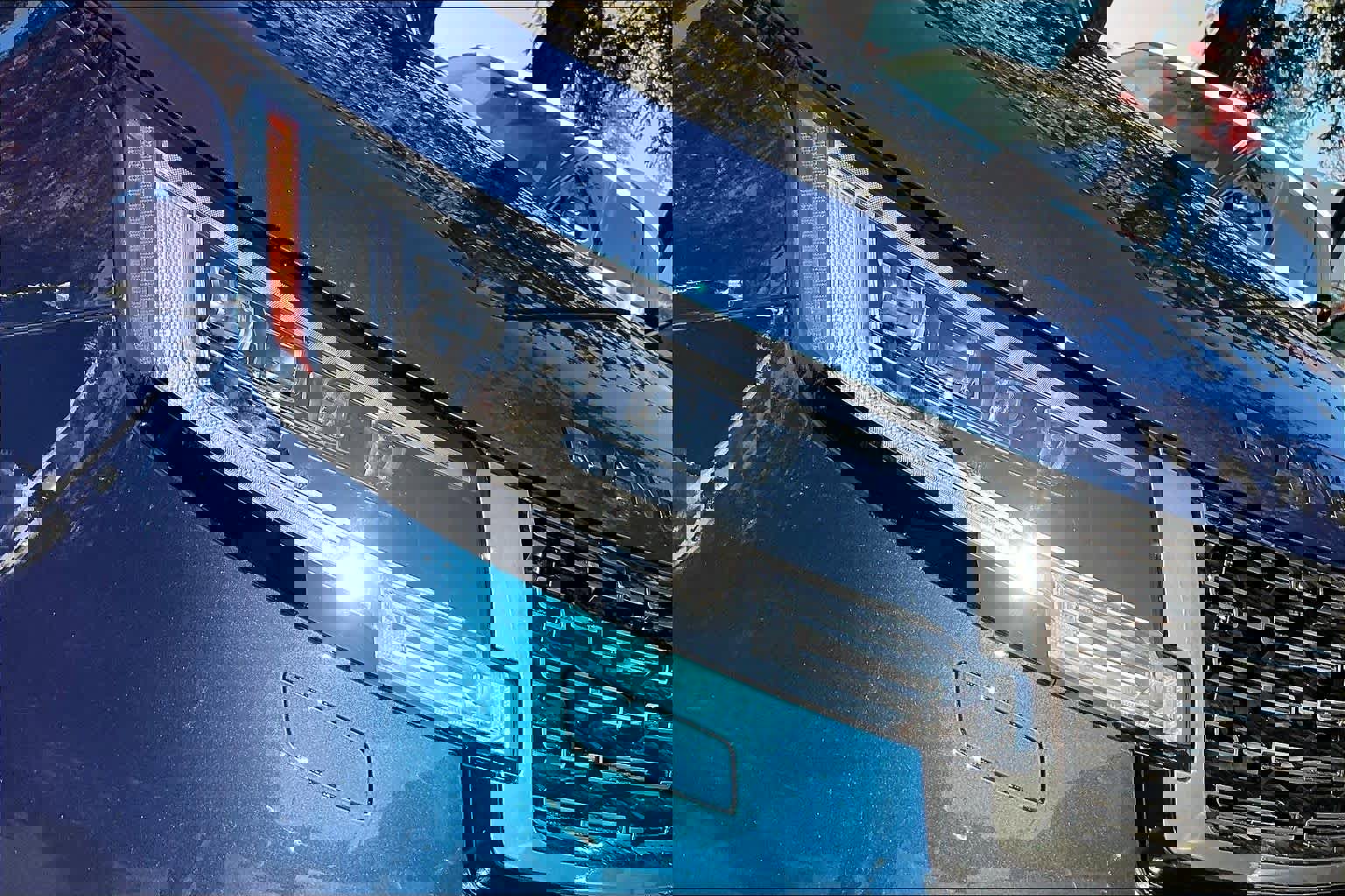 New 2025 Land Rover Range Rover Long Wheelbase SE image 33