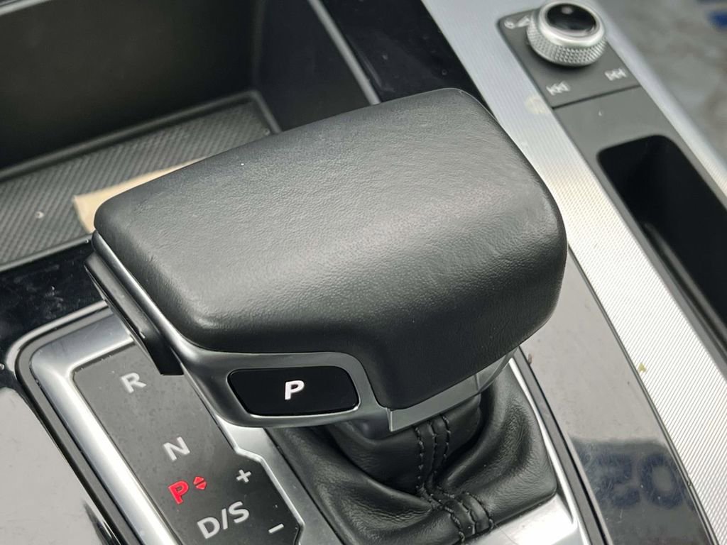 Used 2022 Audi Q5 2.0T Premium Plus image 36