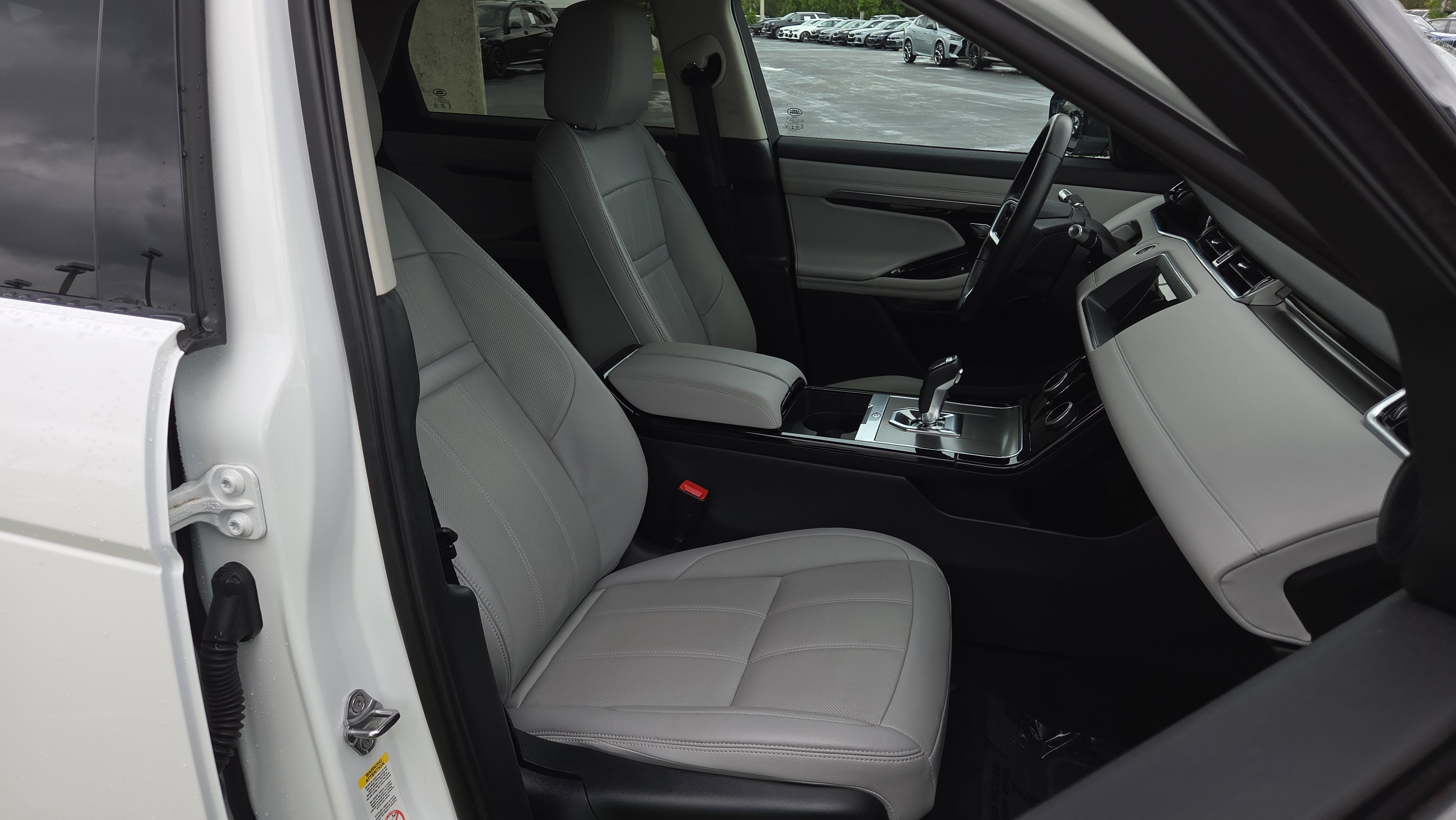 Used 2022 Land Rover Range Rover Evoque S AWD/4WD image 16