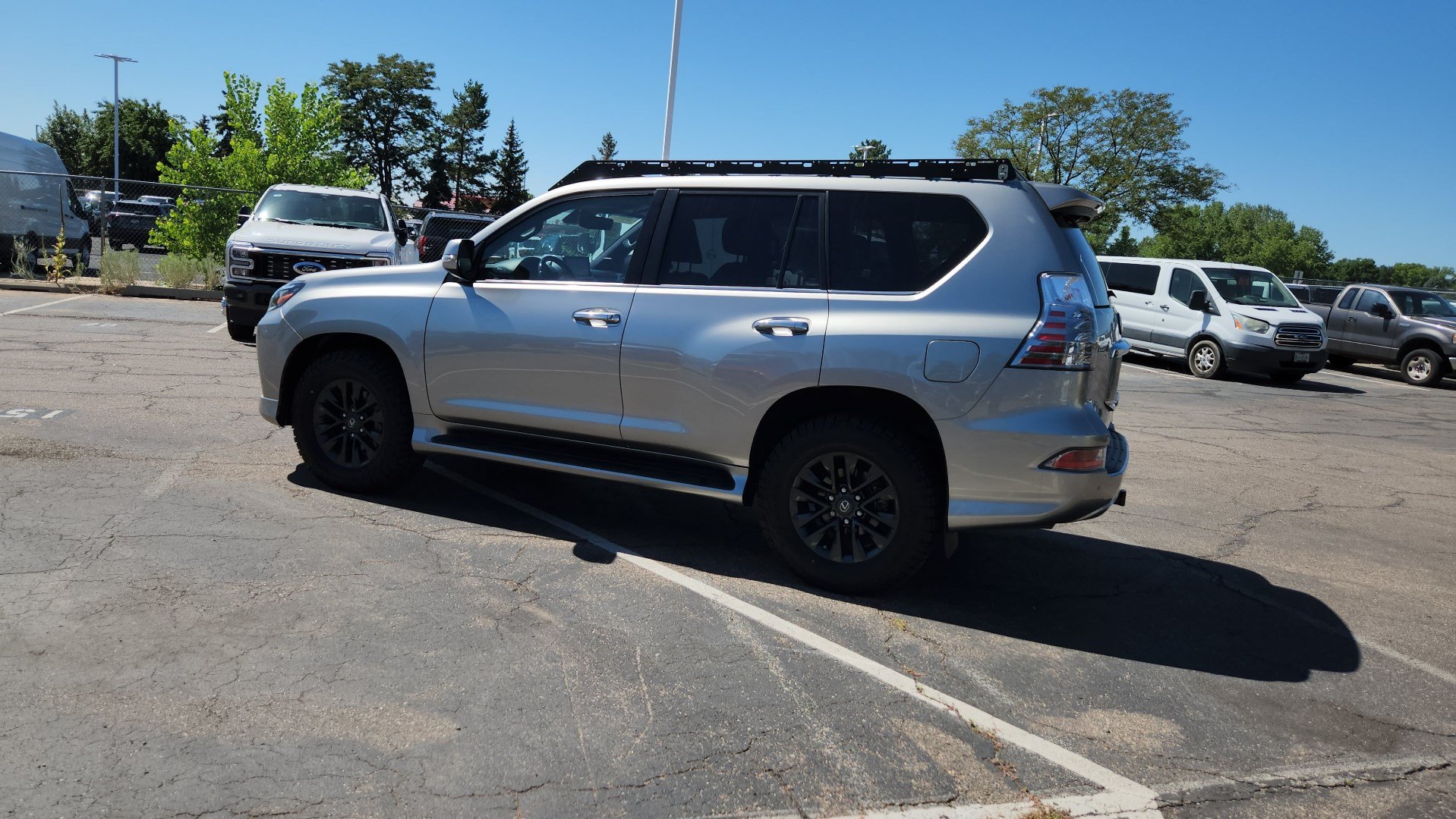 Used 2023 Lexus GX 460 Premium w/ Premium Package AWD/4WD image 5