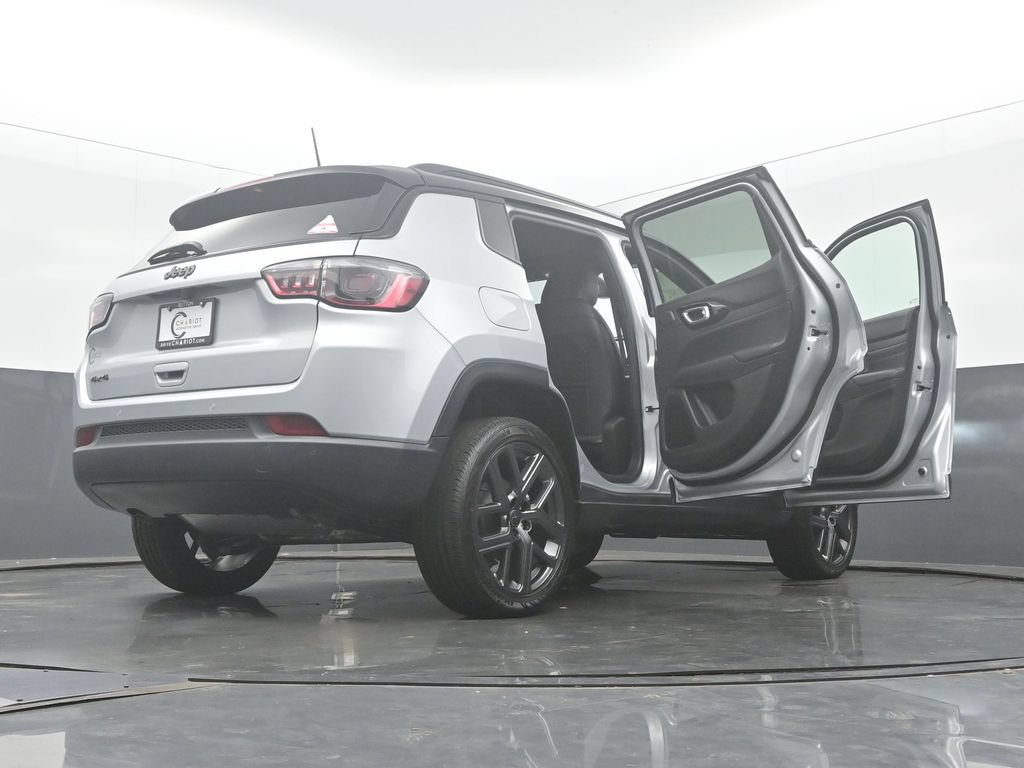 New 2026 Jeep Compass Limited w/ Sun, Sound & Navigation Group AWD/4WD image 57