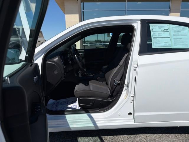Used 2021 Dodge Charger SXT w/ Blacktop Package AWD/4WD image 9