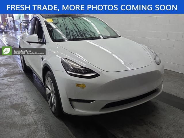 Used 2022 Tesla Model Y Long Range image 1