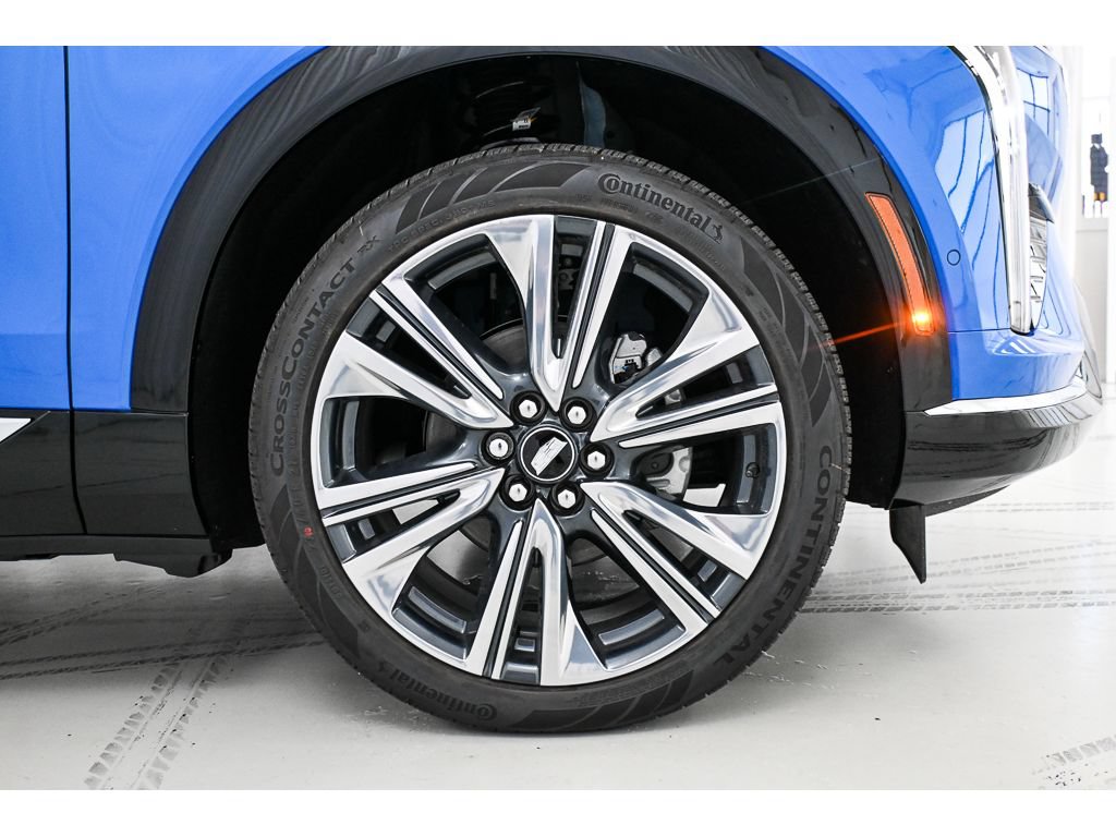 New 2027 Cadillac Optiq Premium Luxury AWD/4WD image 8
