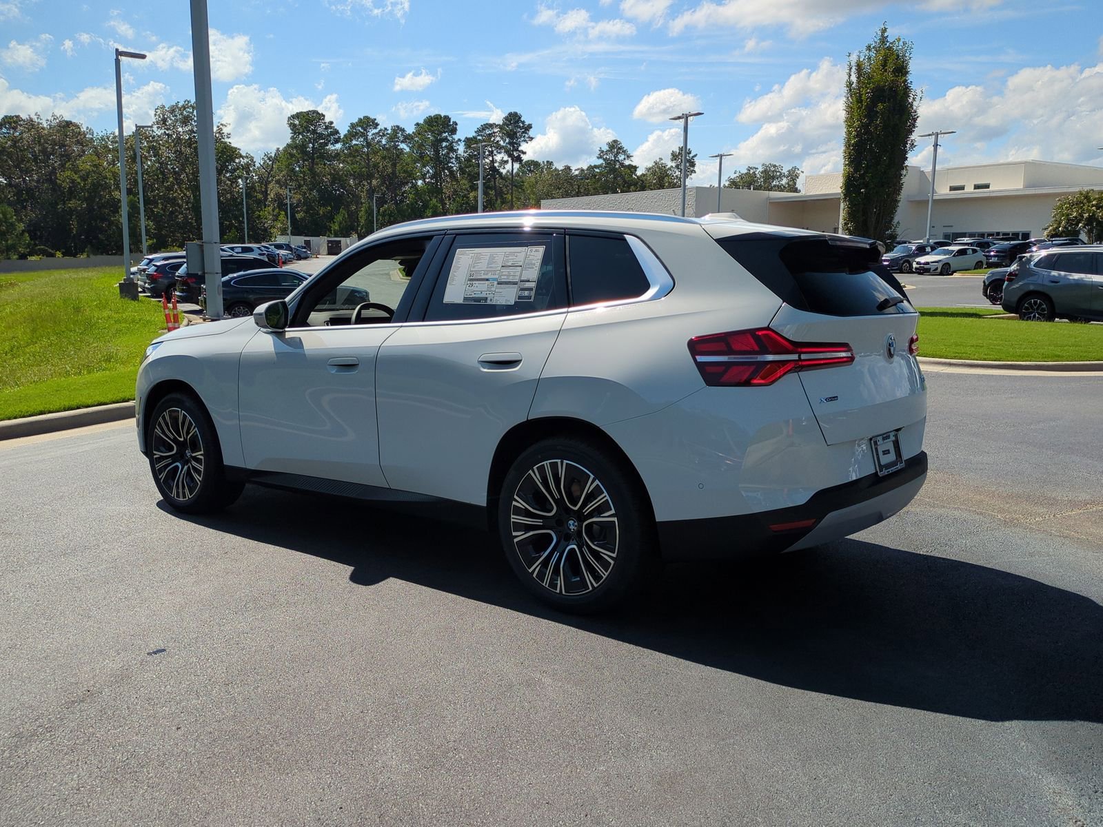 Certified 2025 BMW X3 xDrive30i w/ Premium Package image 8