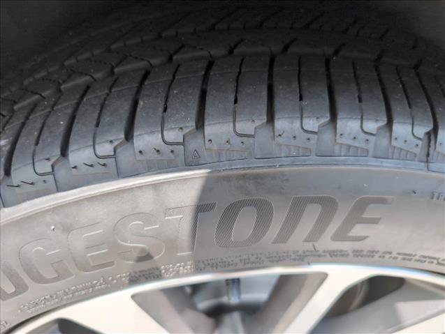 Used 2025 Acura MDX w/ Technology Package FWD image 29