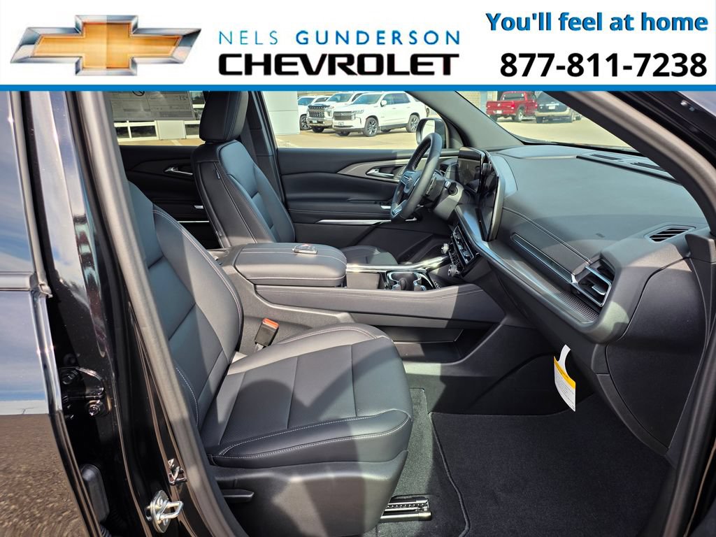 New 2027 Chevrolet Traverse LT w/ Driver Confidence Package AWD/4WD image 16