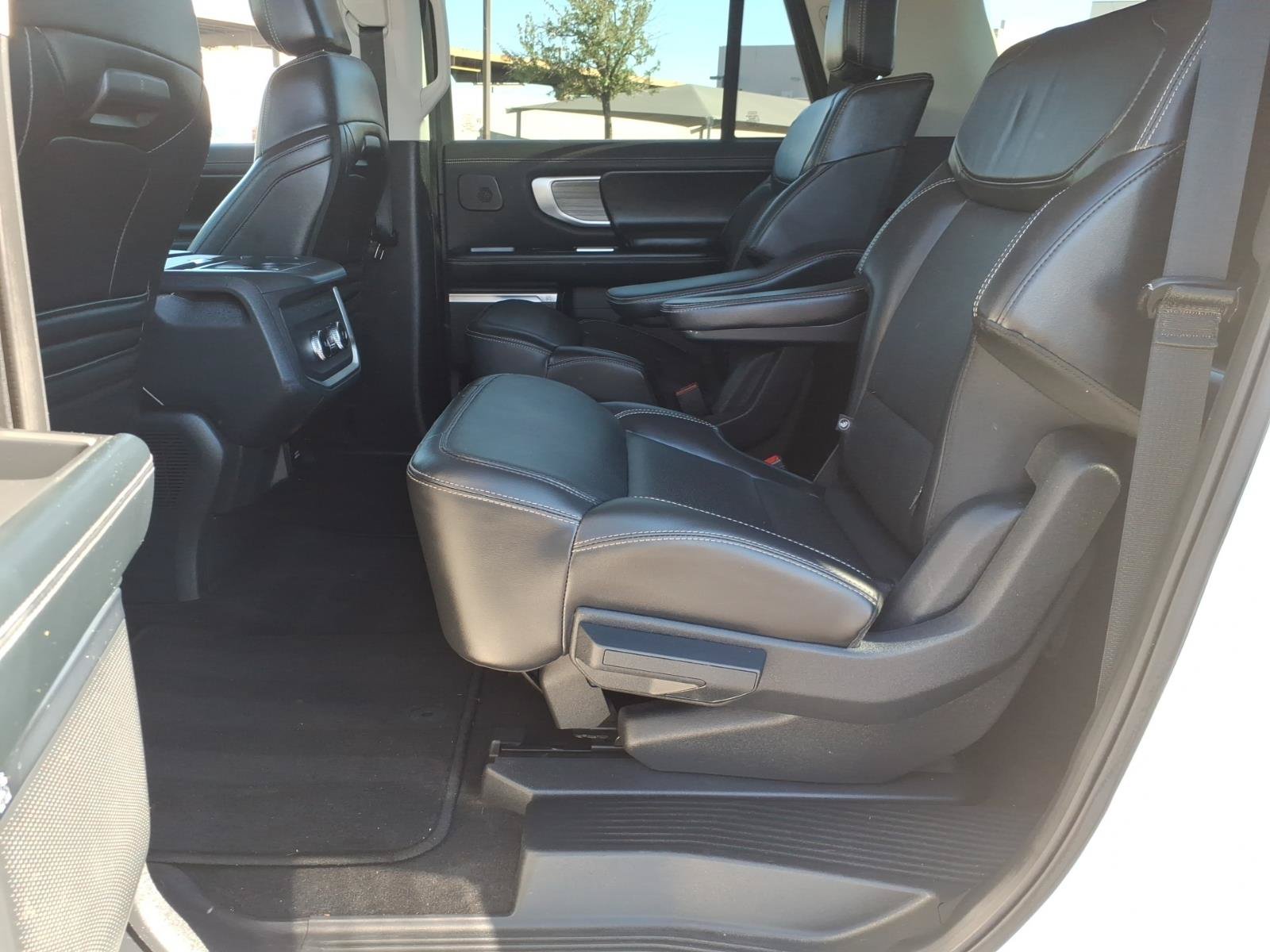 Certified 2025 Ford Expedition Max Platinum AWD/4WD image 17