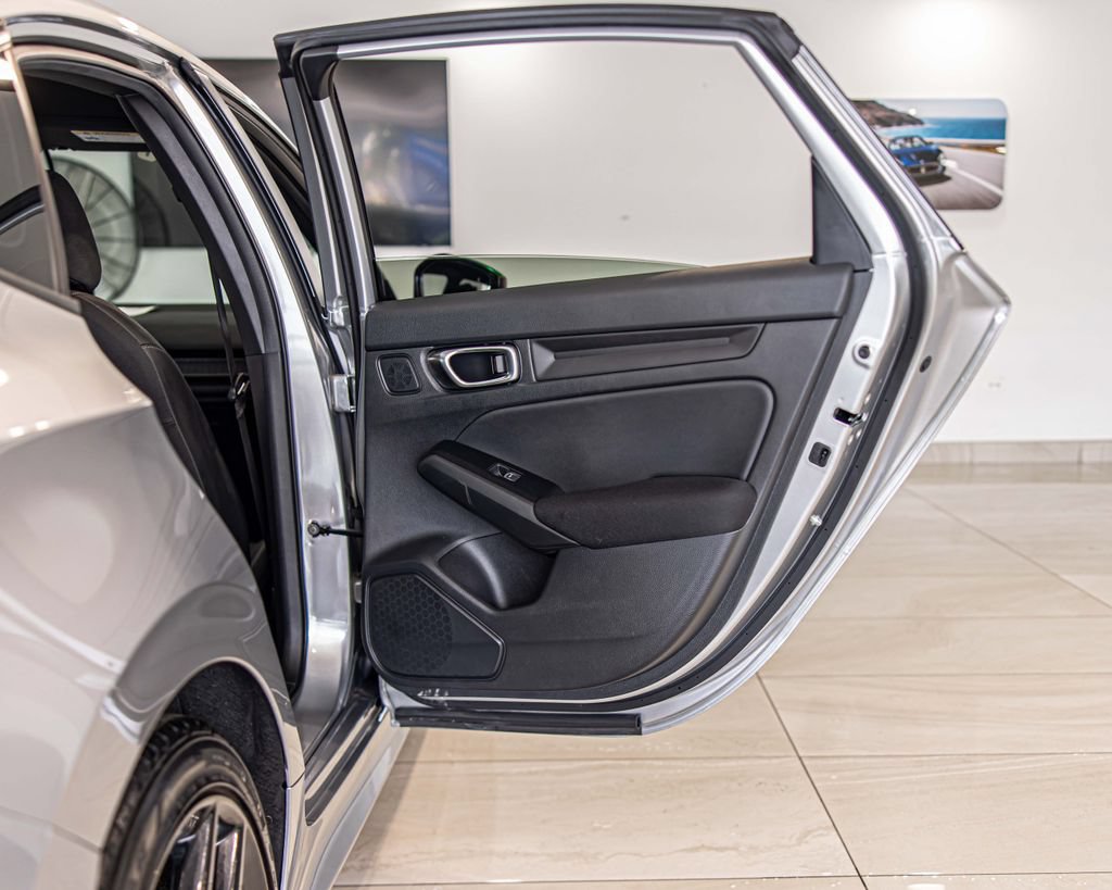 Used 2025 Honda Civic Sport image 36