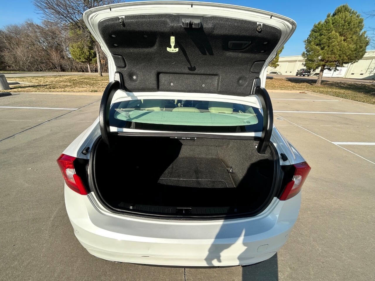 Used 2015 Volvo S60 T5 Platinum image 10