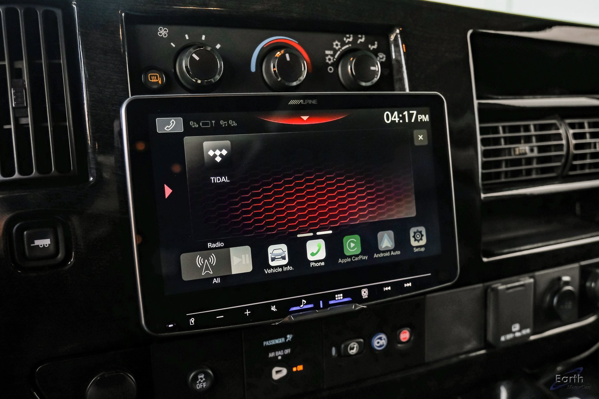 Used 2023 Chevrolet Express 2500 image 67