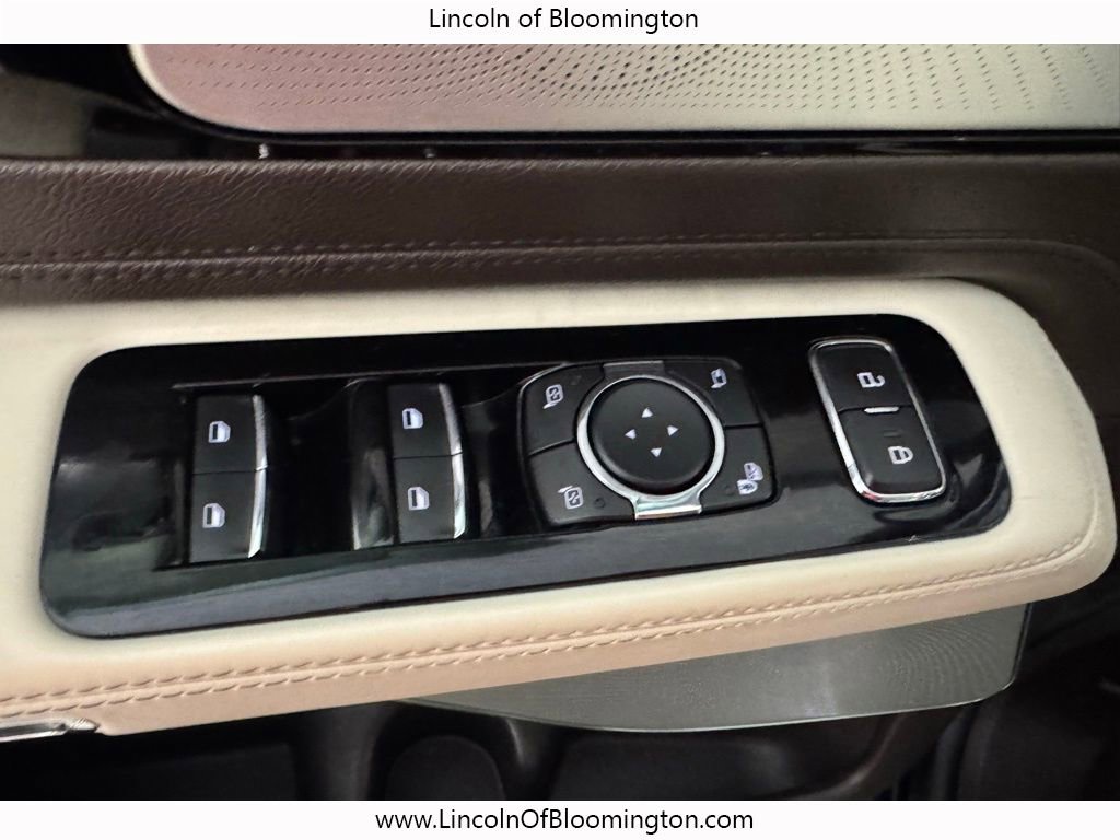 Used 2022 Lincoln Aviator Black Label Grand Touring w/ Class IV Trailer Tow Package AWD/4WD image 38