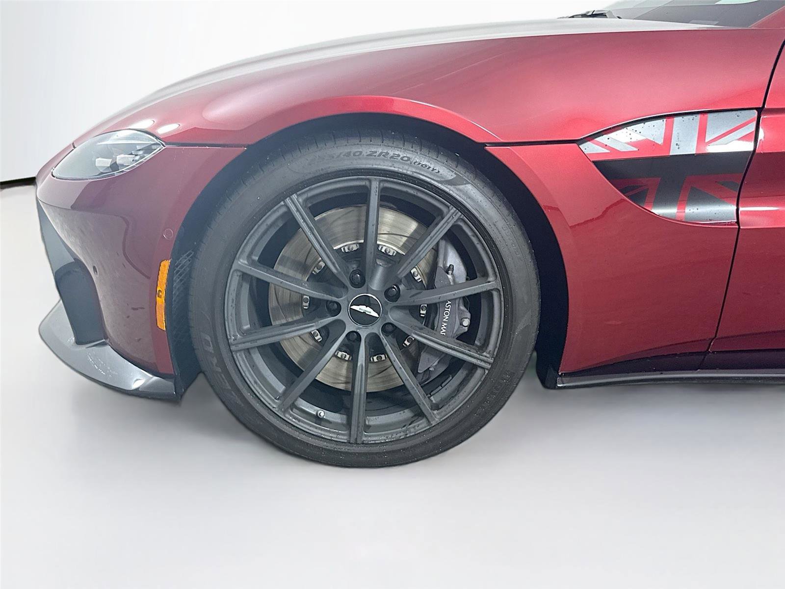 Used 2020 Aston Martin V8 Vantage Coupe RWD image 22