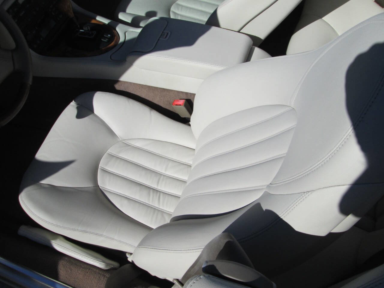 Used 1998 Jaguar XK8 XK8 2dr Convertible image 10