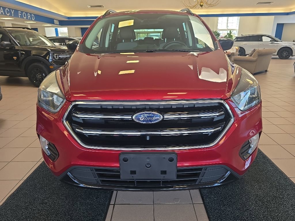 Used 2017 Ford Escape SE w/ Equipment Group 201A AWD/4WD image 11