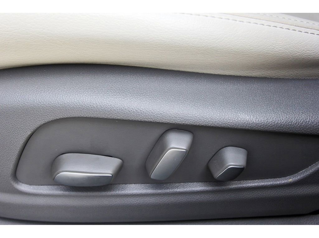 Used 2022 Cadillac XT6 Premium Luxury w/ Technology Package image 28