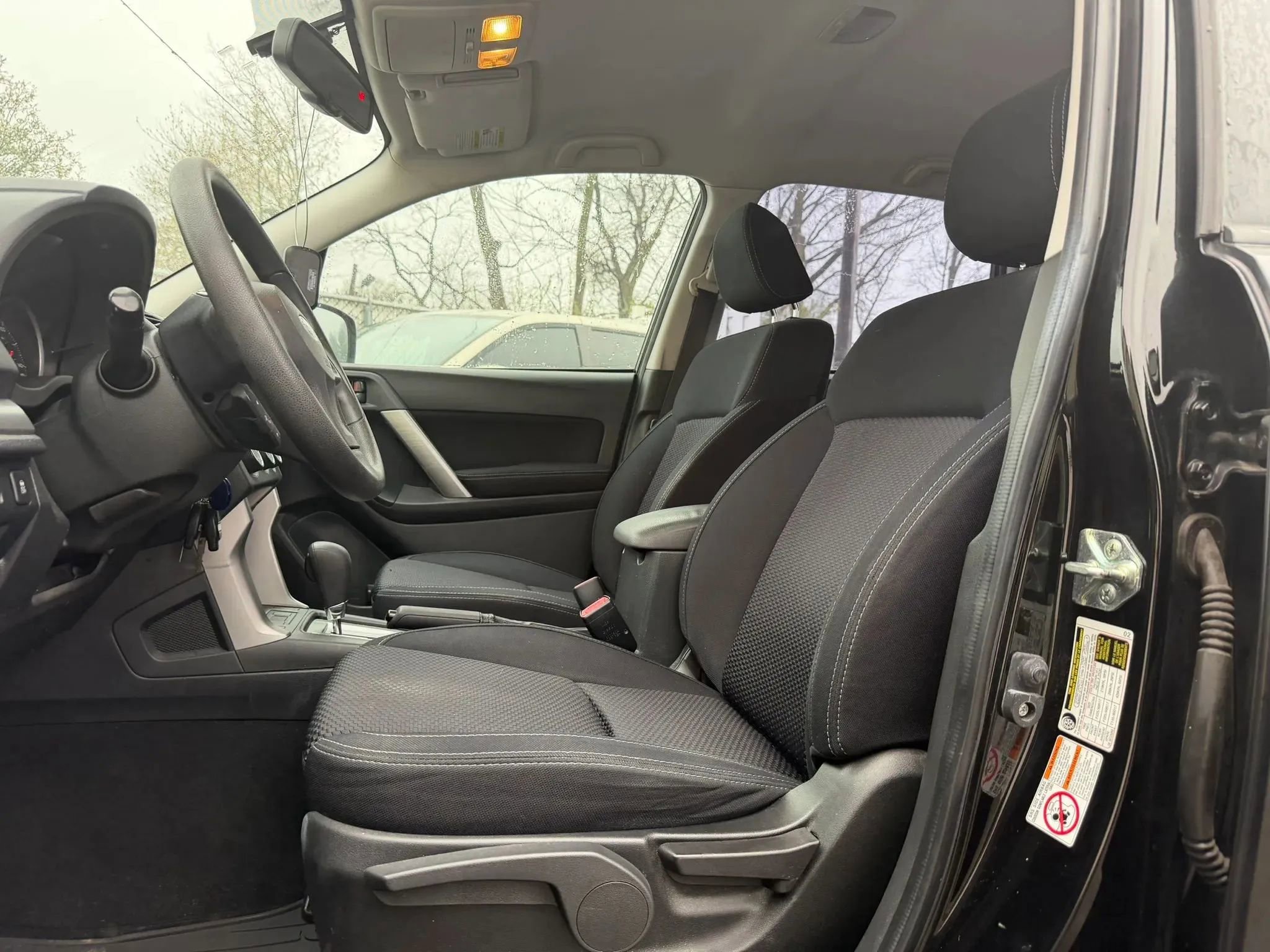 Used 2015 Subaru Forester 2.5i w/ Alloy Wheel Package AWD/4WD image 11