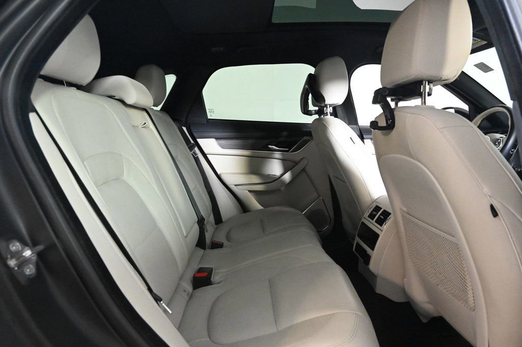 Used 2022 Jaguar F-PACE S image 17